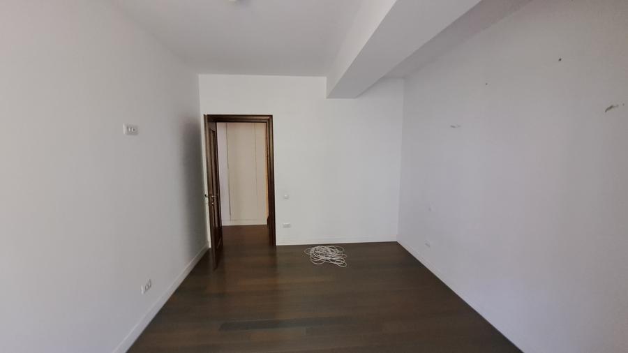 APARTAMENT 3 CAMERE - 24