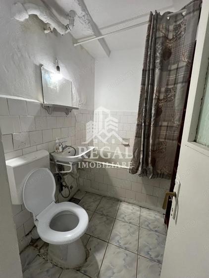 Spa?iu comercial de vanzare 47 mp utili, vitrina generoasa - 3