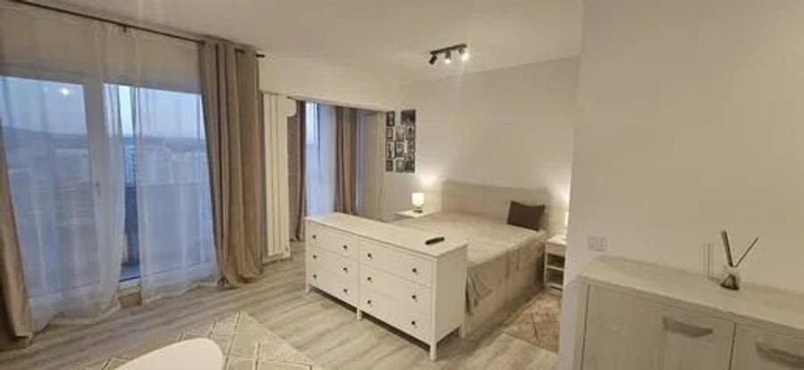 Apartament cu 1 camera, decomandat, zona Tatarasi - 1