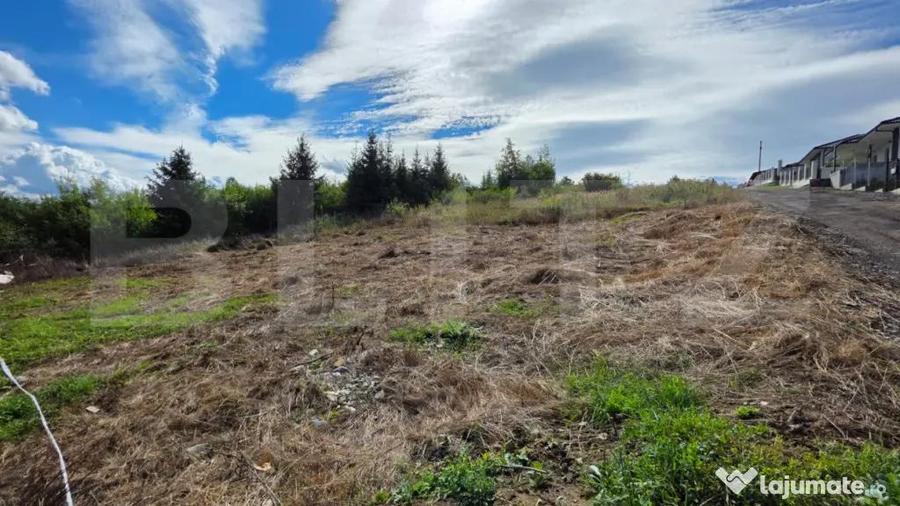 Teren intravilan de vanzare, 680 mp, drumul Sigmir - 5