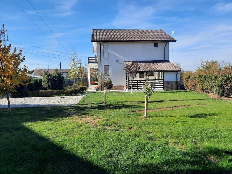 FARA COMISION in Bacu aproape asfalt casa gata mobilata cu 4 camere P+1+pod 560m - 8