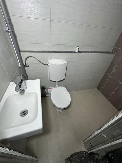 Inchiriez spatiu la demisol pe strada Borzesti 38m - 6