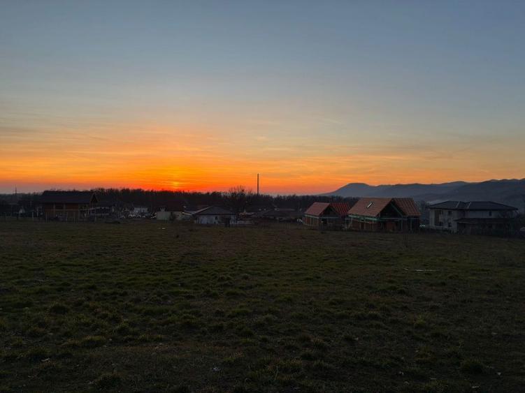 Teren intravilan - 3