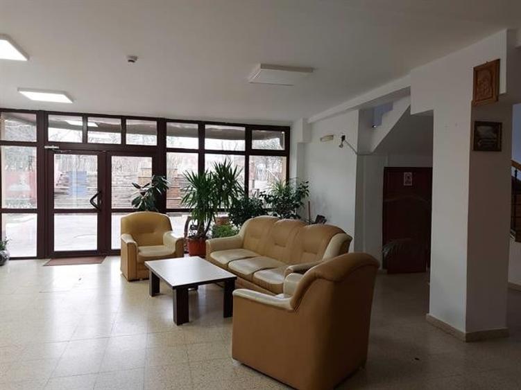 Hotel 3 stele, 28 cam si teren 3 587 mp  Statiunea Horezu jud. Valcea 650 000 Eu - 3