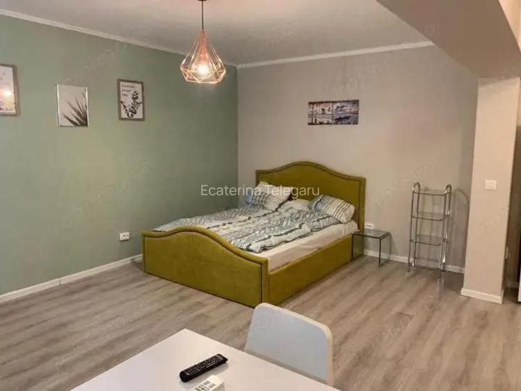 Vanzare Garsoniera mare, decomandata, renovata, vis-a-vis metrou Dristor