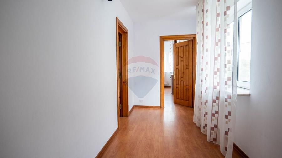 VILĂ MIXTĂ DE VÂNZARE – STRADA 1 DECEMBRIE 1918 - 39