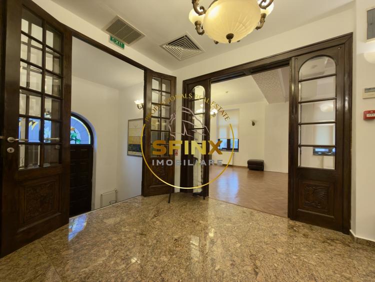 Vila in Banu Manta 650 mp Utili, Lift si Curte Spatioasa - 1