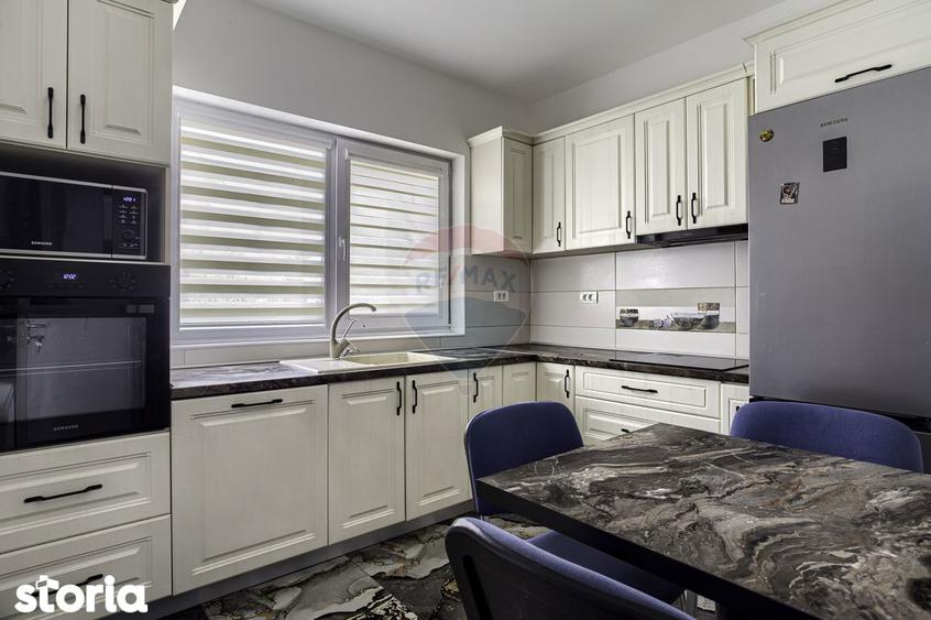 Casa de inchiriat in cartierul Athena, zona 6 Vanatori - 14
