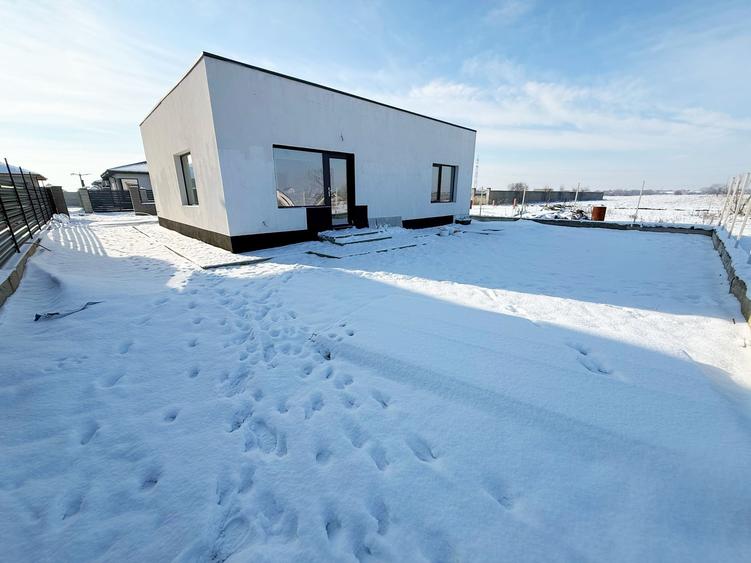 Casa Individuala / 3 Camere / 2 Bai / Teren 375 mp - 2