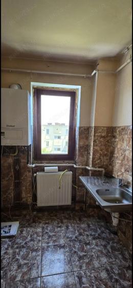 apartament semidecomandat - 2