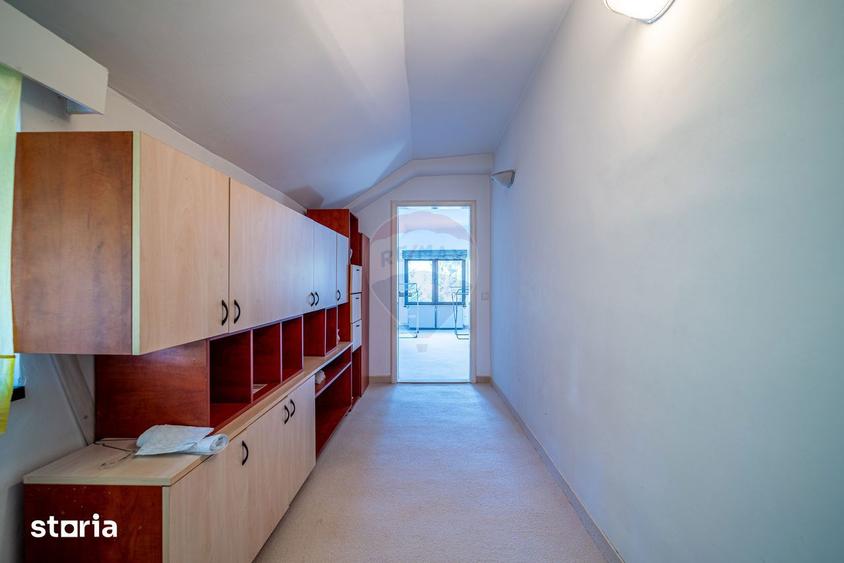 Vila cu 5 camere Sinaia, zona lini?tita, aproape de centrul statiunii - 8