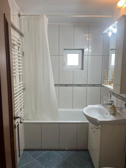 Inchiriez apartament 2 camere - 7