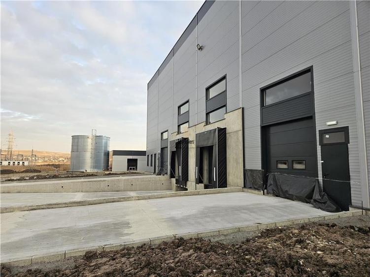 Spatiu Industrial - 1800 mp - Productie - Depozitare - 10