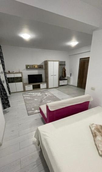 Garsoniera 36 mp utili,strada Sergent Ilie Petre,nr.86 .bloc 5 - 5