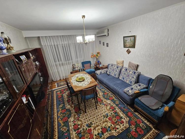 Apartament cu 3 camere decomandat central ZONA CATEDRALEI - 9