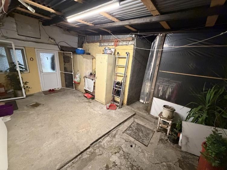 Vilă cu 2 corpuri, acces auto, curte – Republica / Industriilor - 6