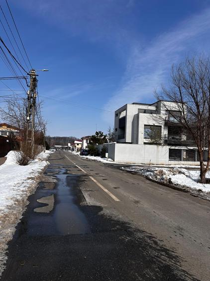 Teren intravilan 2.250 mp- zona Ferme - 5