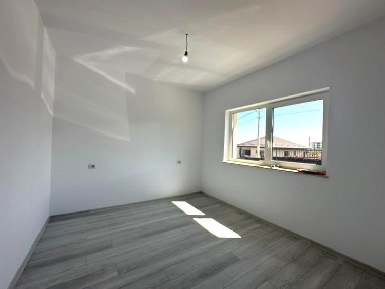 Casa de vanzare,  4 camere  in Valea Lupului, Iasi - 14