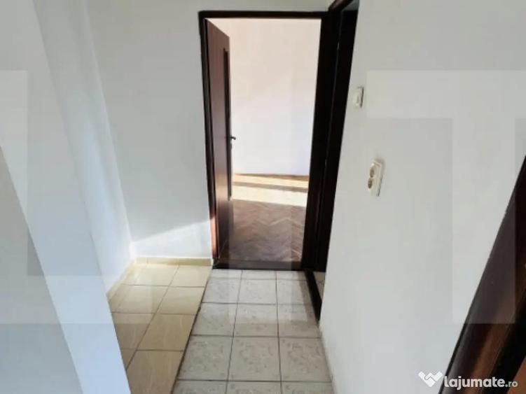 Apartament cu priveliste, 3 camere in Micalaca - 5