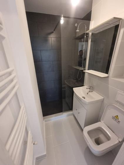 Apartament cu 3 camere decomandat, zona Pacurari - 8
