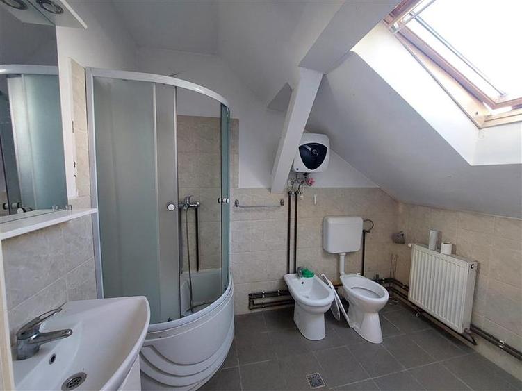 Apartament cu 2 camere decomandat în Ultracentral
