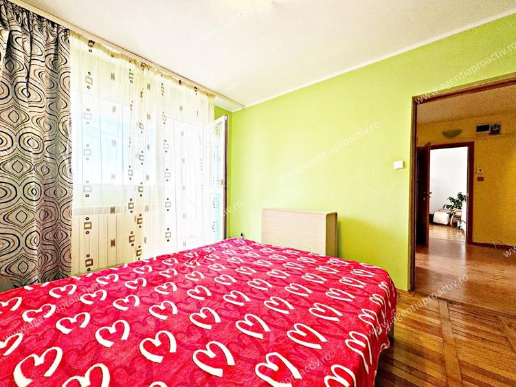 Apartament cu 2 camere decomandat, in zona Port, 3 balcoane! - 4