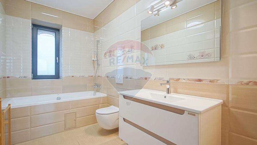 Casă premium cu 270 mp utili, 7 camere ,curte generoasă în Bartolomeu - 36