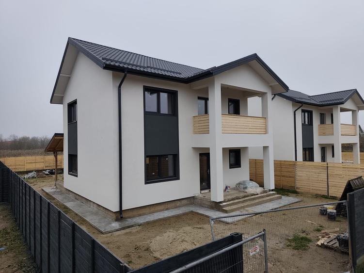 FARA COMISION case 4 camere 2 bai terasa P+1+pod canal apa gaz curent la cheie - 3