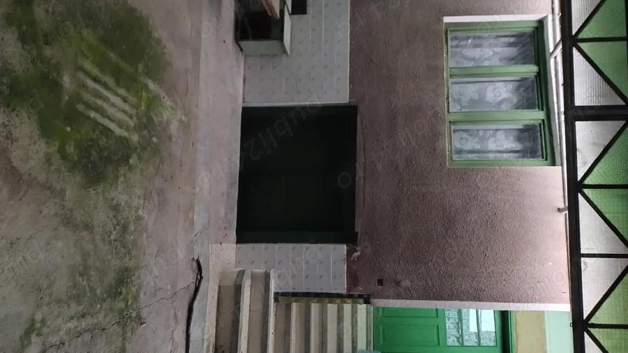 Vand casa in Doma?nea cu patru camere. (30 km de Baile Herculane) - 6