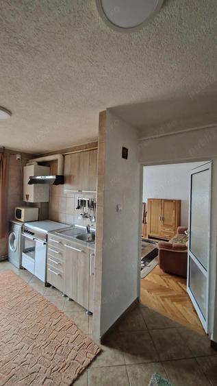 Proprietar, inchiriez apartament deosebit cu 2 camere, zona foarte buna - 7