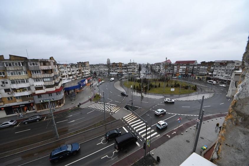 Apartament 1 camera spatios ,44mp, complet renovat si utilat - 1