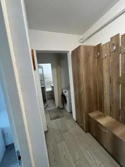 Inchiriez ap 2 camere - 2