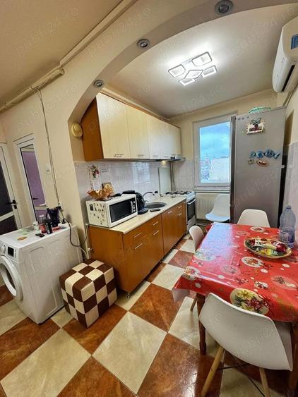 De vanzare apartament cu 2 camere ?i balcon, zona Hotel Roman, mobilat ?i utilat 55.000euro - 6