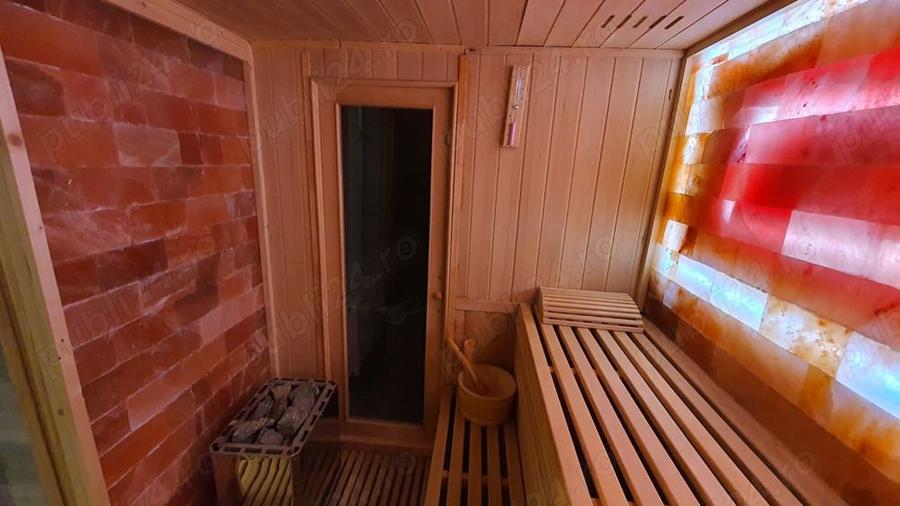 Vila de lux cu piscina, sauna si iesire - acces la lacul Casla - 6