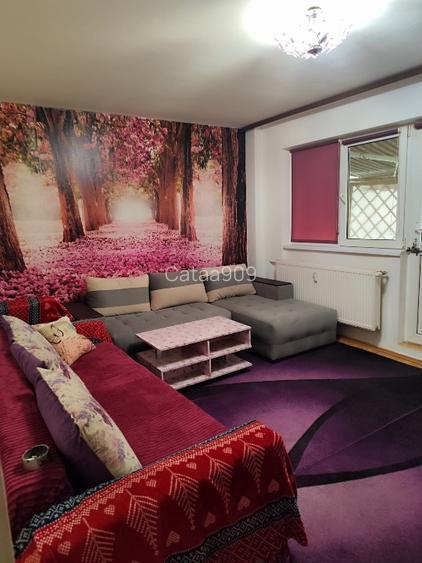 Proprietar vând apartament decomandat 3 camere