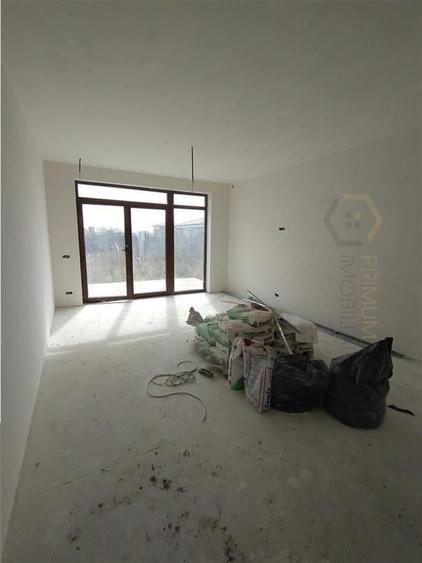 Duplex - personalizare interioara - acces auto - dormitor la parter - 8