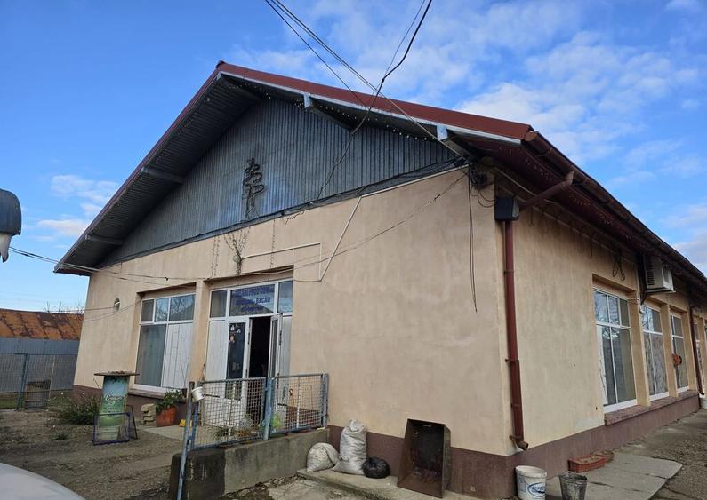 Se ofera spre vanzare / inchiriere cladire cu spa?iu... - 32