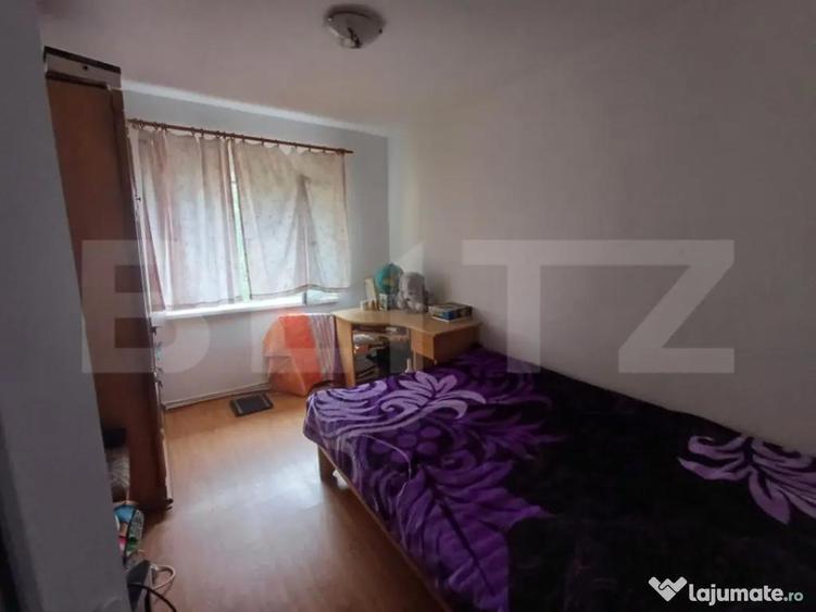 Apartament de vanzare, cu 3 camere, 70 mp, zona Revolutiei - 1