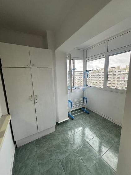 Apartament cu 3 camere decomandat, mobilat în Morarilor