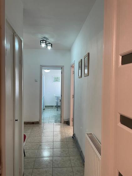 Garsonieră decomandată, mobilată în Ultracentral