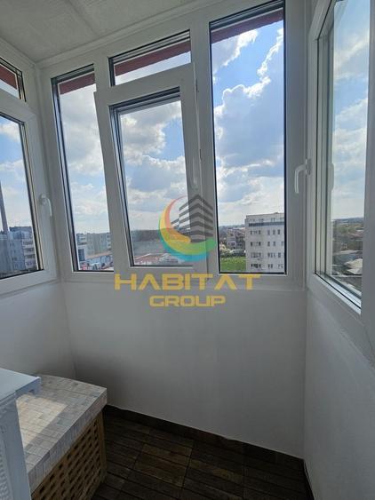 Apartament cu 3 camere semidecomandat în Berceni