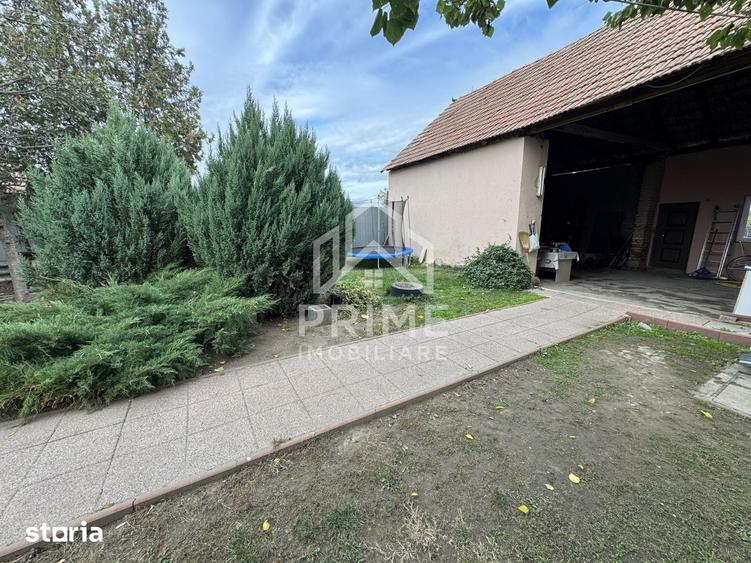 Casă cu 3 camere cu Teren 2084 Mp în Sântimbru