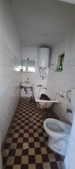 Casă cu 3 camere în Central