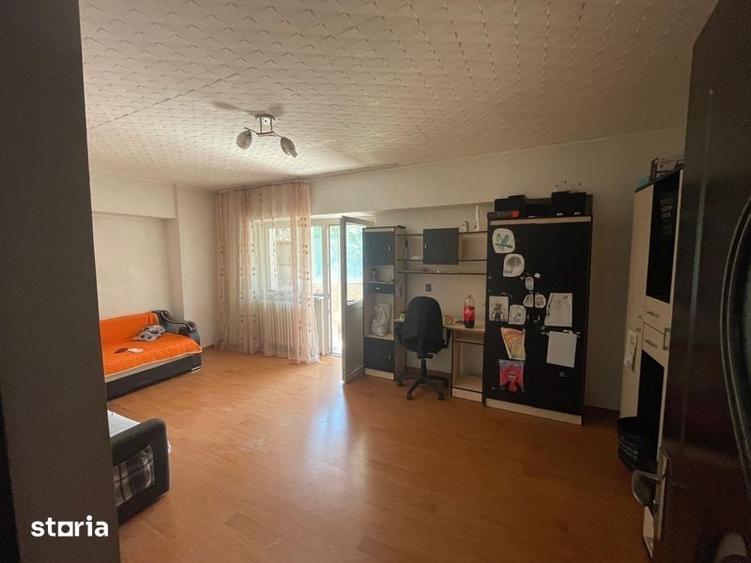 Apartament cu 3 camere în Nicolina