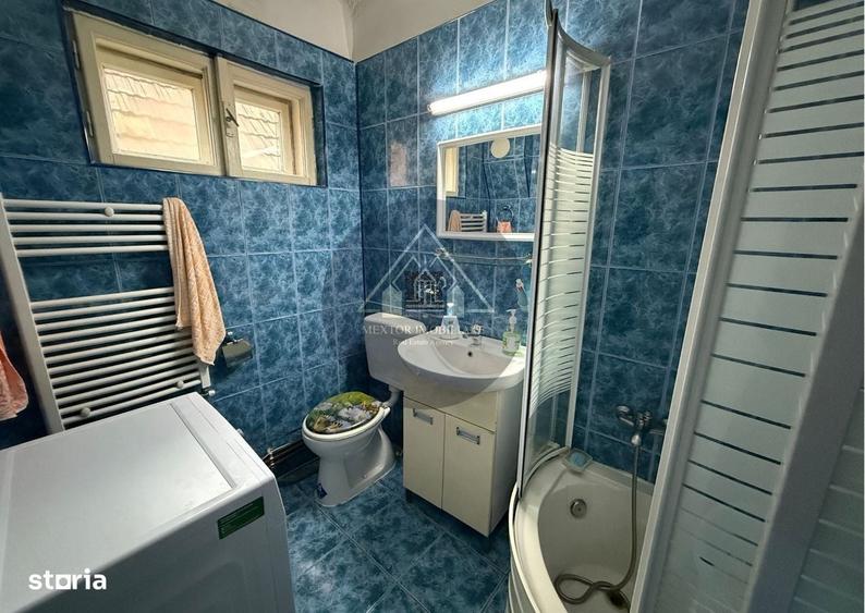 Casă cu 3 camere nedecomandat cu Teren 473 Mp în Central