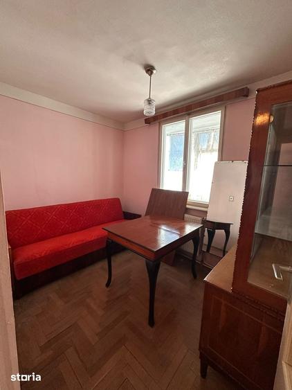 Apartament cu 4 camere decomandat în Ultracentral