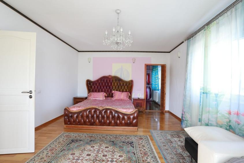 Casă cu 4 camere cu Teren 510 Mp în Săftica