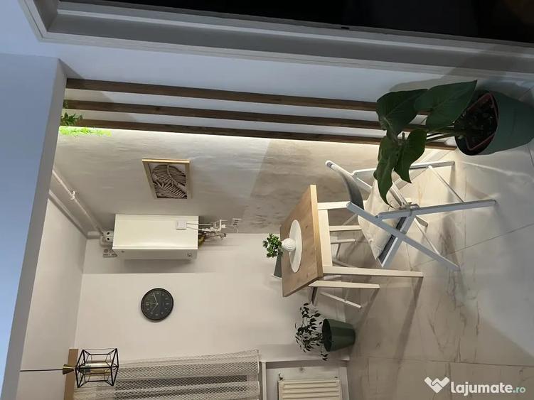 Apartament cu 2 camere decomandat în Independenței