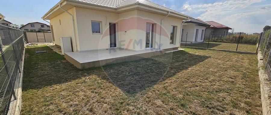 Casa / Vila cu 4 camere de vanzare - 13