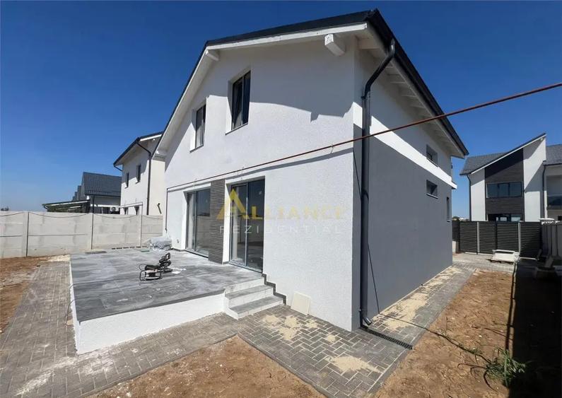 Casa individuala P M - 3, 4 sau 5 camere - teren 370mp - 11